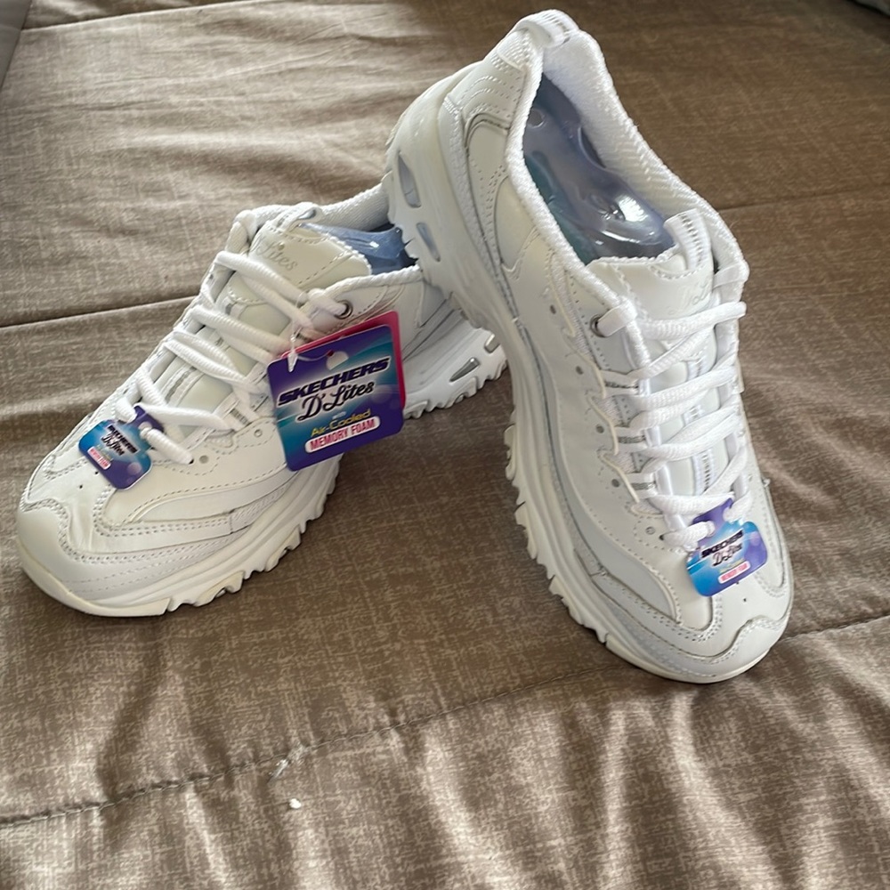 Skechers D’Lites Fresh Start Sneaker